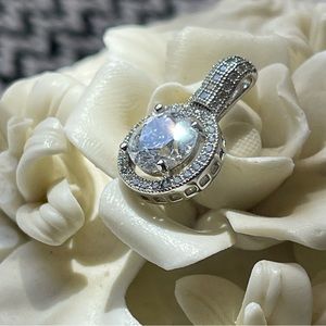 S925 Contemporary CZ Crystals Halo Pave Pendant